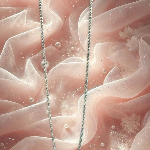 Twisted sterling silver necklace - Picture 3 of 4